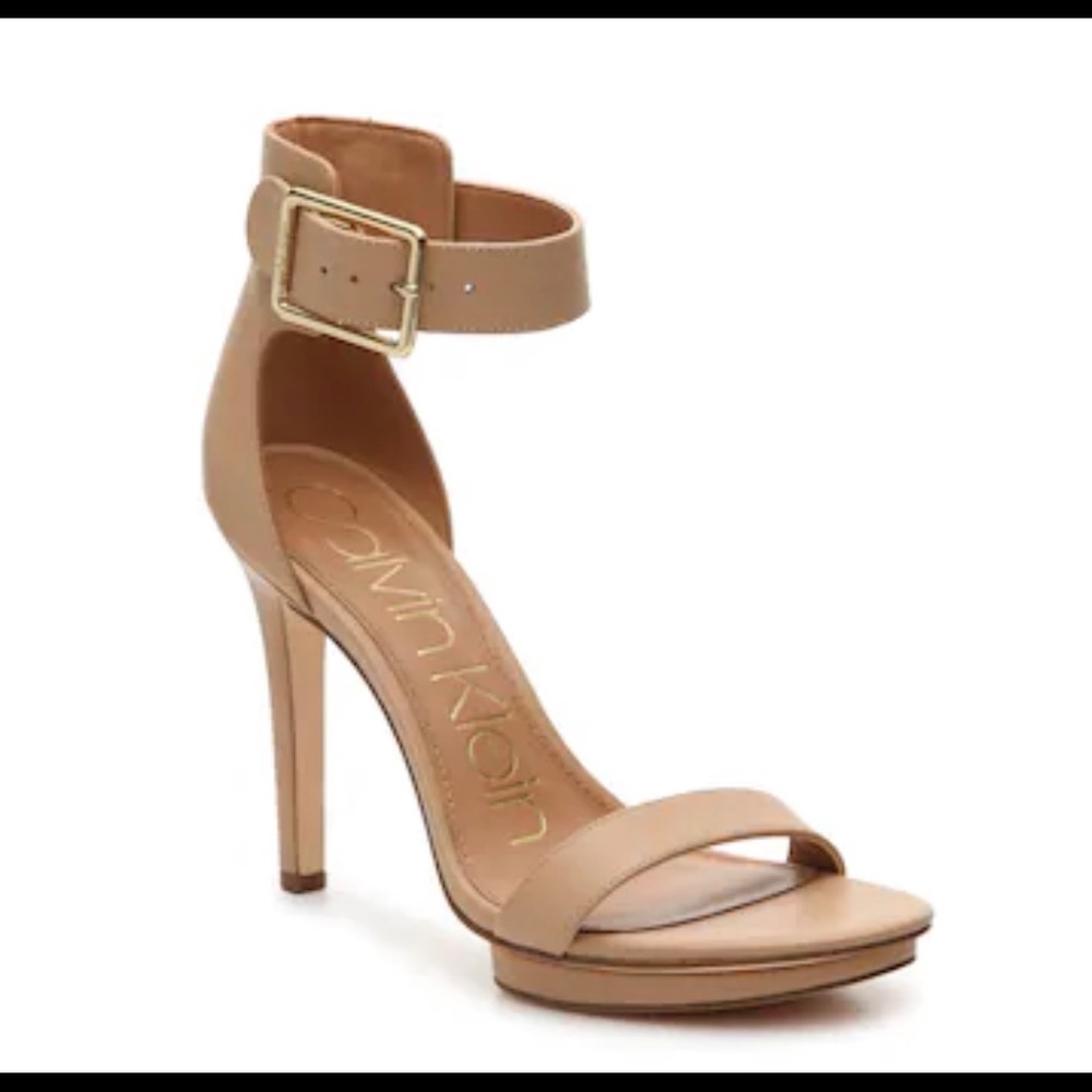 CALVIN KLIEN VIVIAN PLATFORM SANDAL, GOLD BUCKLE, NUDE COLOR , SIZE 6.5